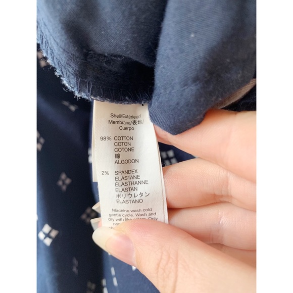 Gap slim city navy and white capri pants - Picture 5 of 5